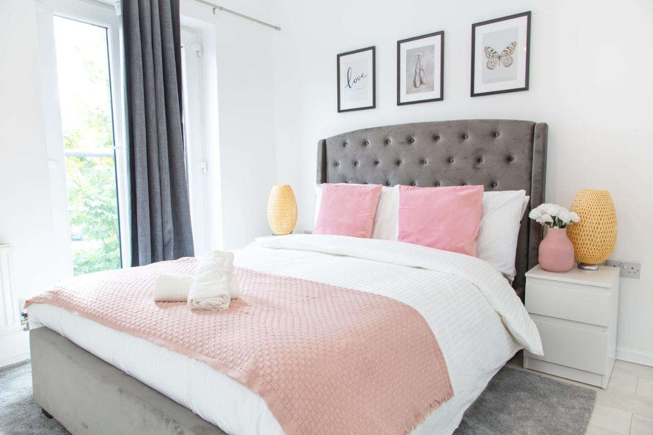 Villa Cozy Townhouse In The Heart Of Greater Manchester Extérieur photo