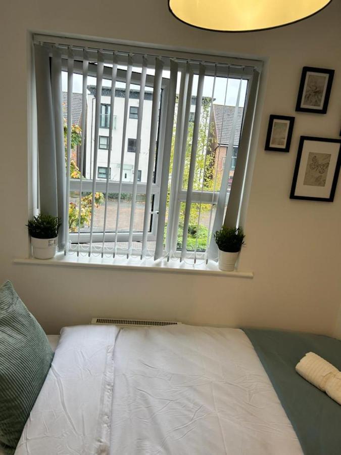 Villa Cozy Townhouse In The Heart Of Greater Manchester Extérieur photo